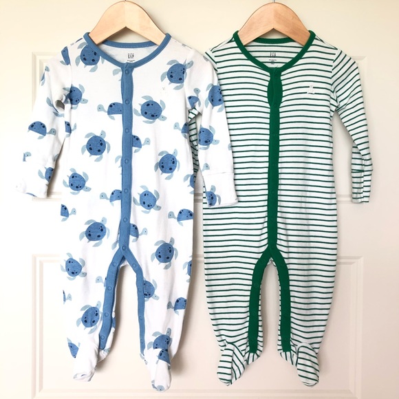 gap baby sleepers